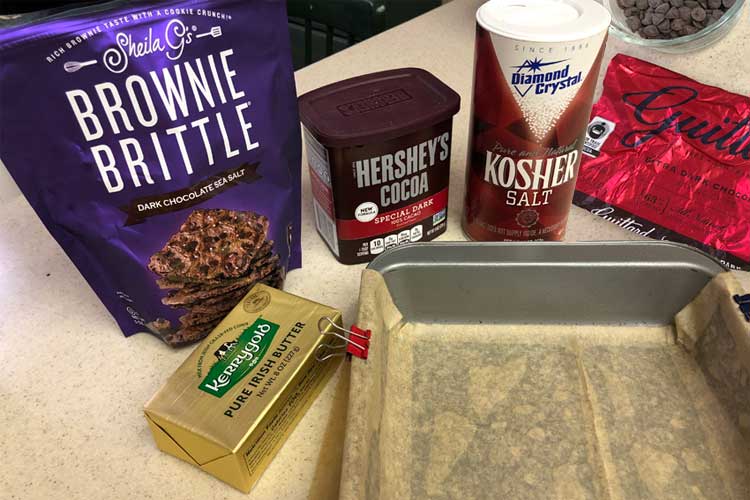 Just a few ingredients for the crunchy chocolate crust.